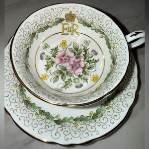 Vintage PARAGON ENGLISH CHINA TEACUP SAUCER 1953 CORONATION QUEEN ELIZABETH II